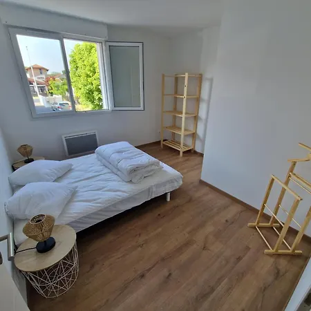 Plein Centre Bourg Appartement Mimizan